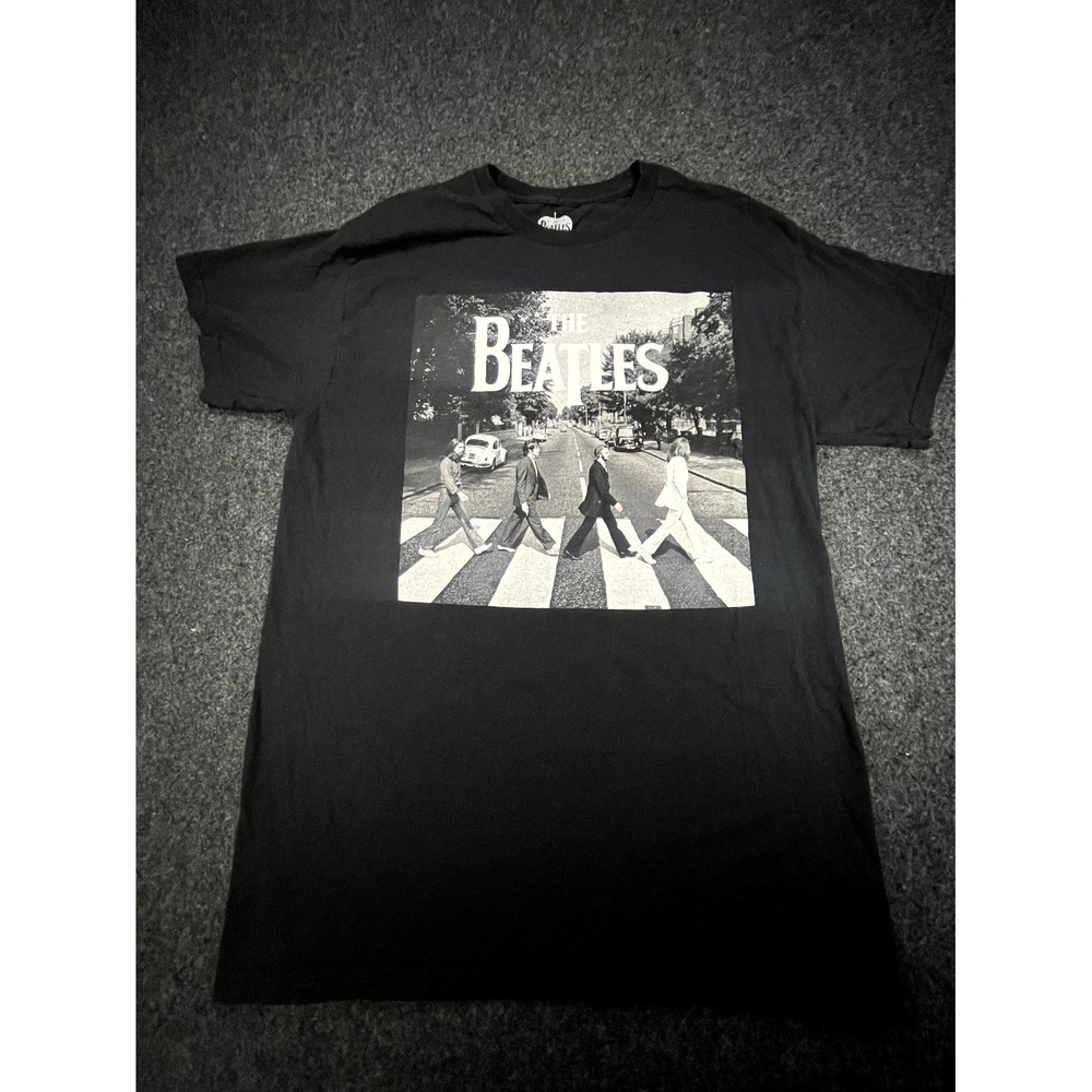 The Beatles T-Shirt Mens Medium Black Beatles Abbey Road Graphic Print Crew Neck